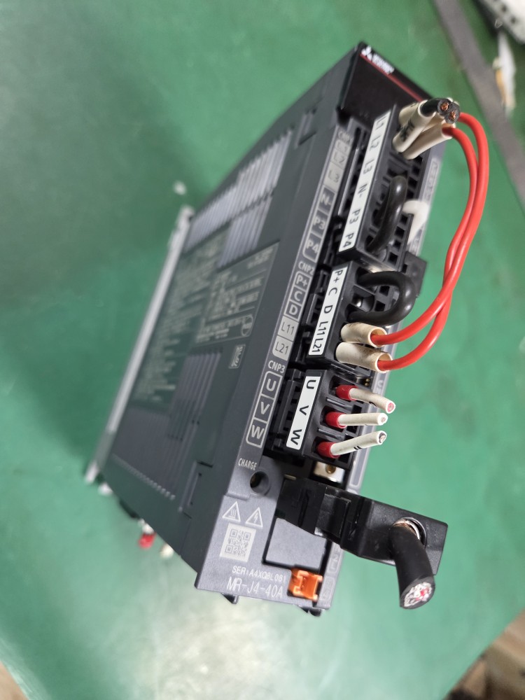 MITSUBISHI SERVO DRIVE MR-J4-40A (중고) 서보드라이버