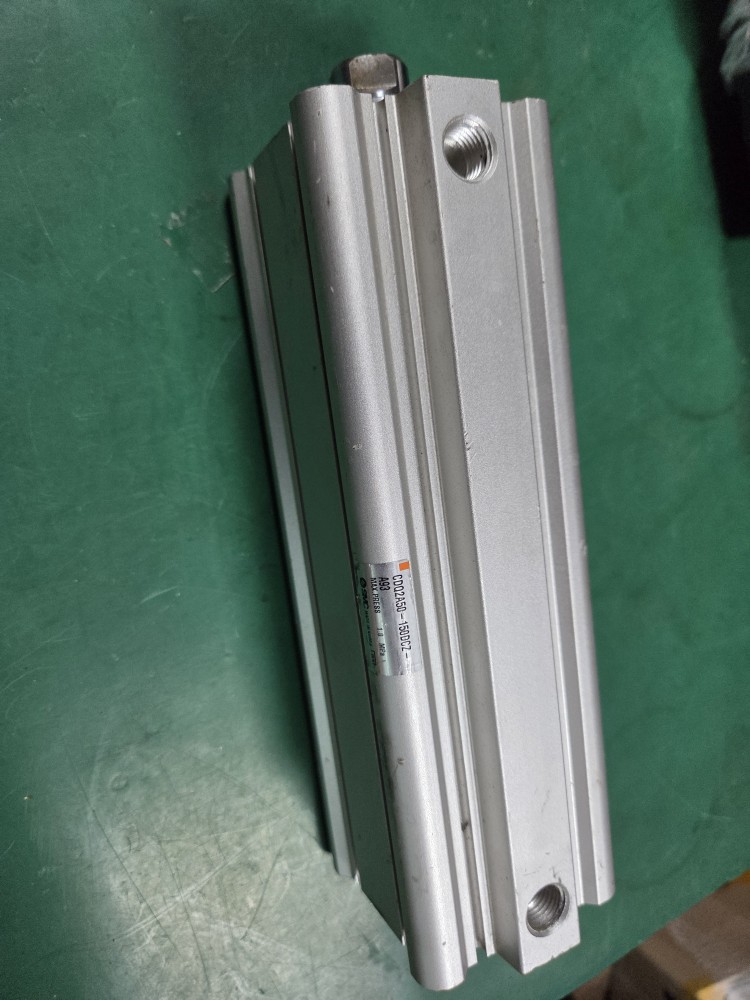 SMC CYLINDER CDQ2A50-150DCZ (중고)  박형실린더