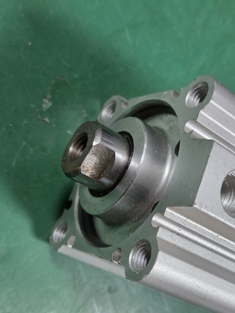 SMC CYLINDER CDQ2A50-150DCZ (중고)  박형실린더