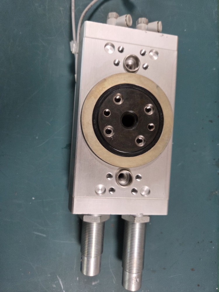 FESTO ROTRY CYLINDER DRRD-32-180-FH-Y9A (중고) 훼스토 회전실린더