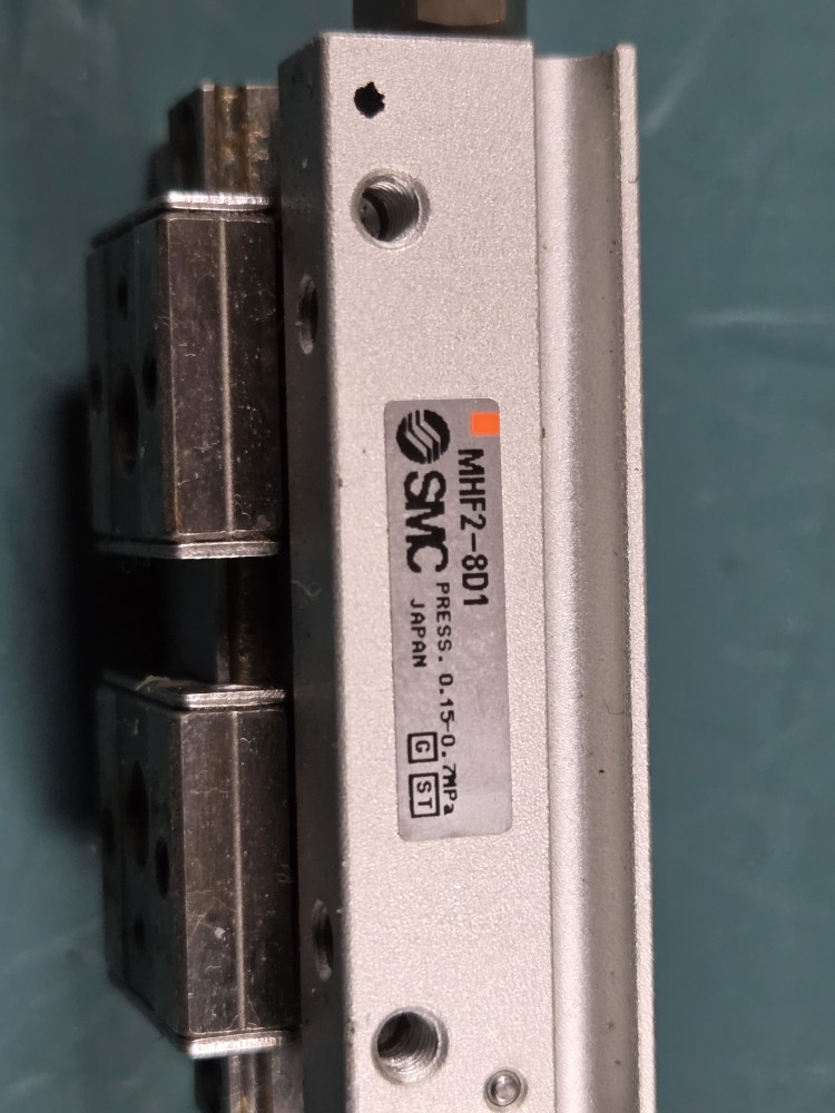 SMC CHUCK CYLINDER MHF2-8D1 (중고) 척실린더