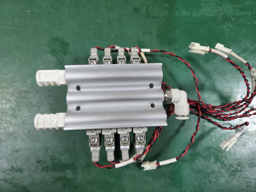 SMC SOLENOID VALVE SY5220-5LZ-C6 (중고) 솔레노이드 밸브