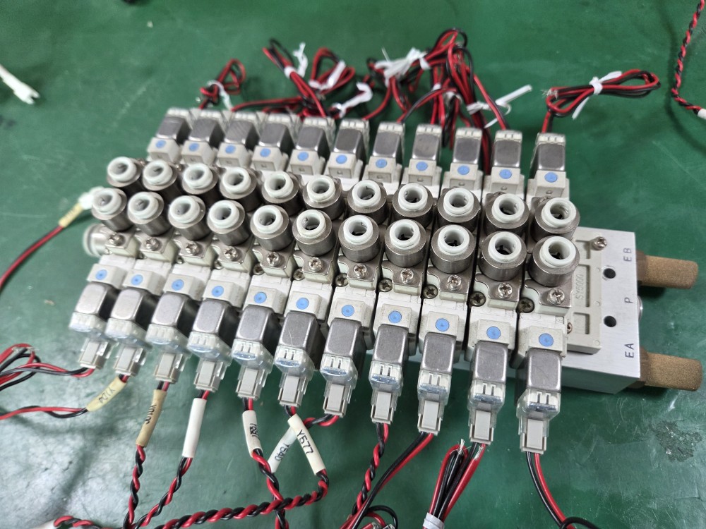 SMC SOLENOID VALVE SY5220-5LZ-C6 (11EA-중고) 솔레노이드 밸브