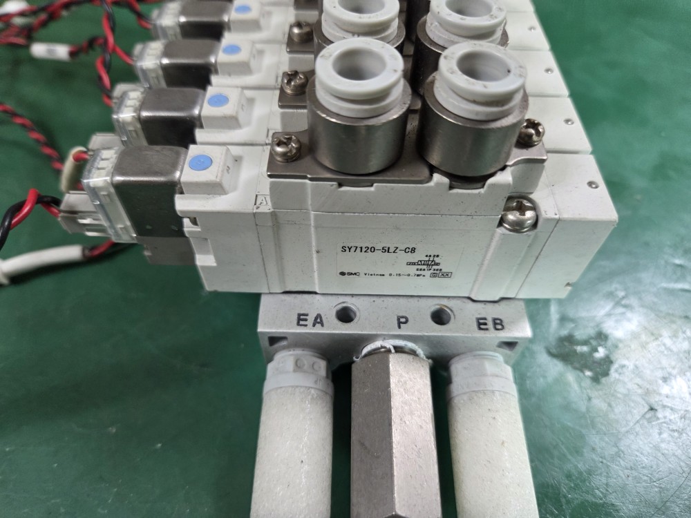 SMC SOLENOID VALVE SY7120-5LZ-C8 (9EA-중고) 솔레노이드 밸브