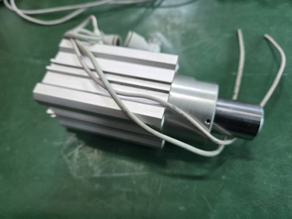 SMC CYLINDER RSDQB40-30TK (중고)