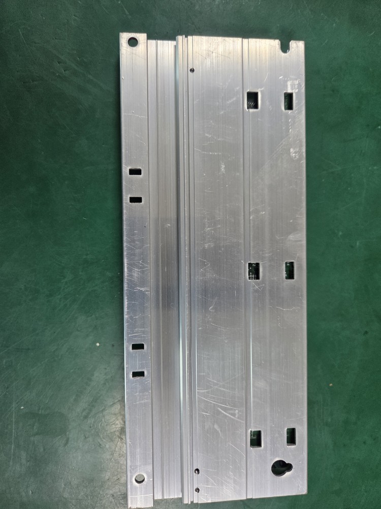 MITSUBISHI PLC BASE UNIT Q35DB (중고)