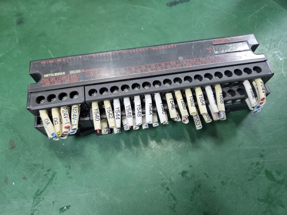 CC-LINK OUTPUT AJ65SBTB1-32T1 (중고)씨씨링크