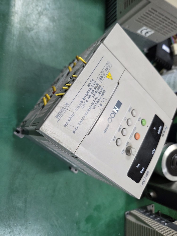 HYUNDAI INVERTER N100plus-022HF (중고) 인버터