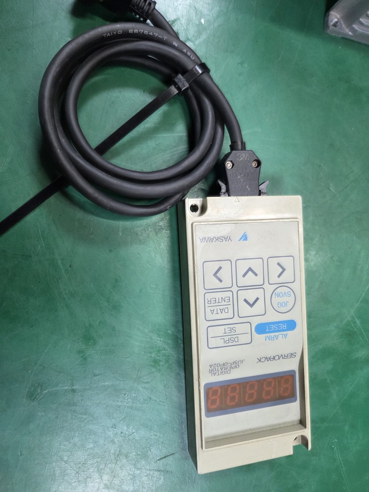 YASKAWA DIGITAL OPERATOR JUSP-OP02A (중고)