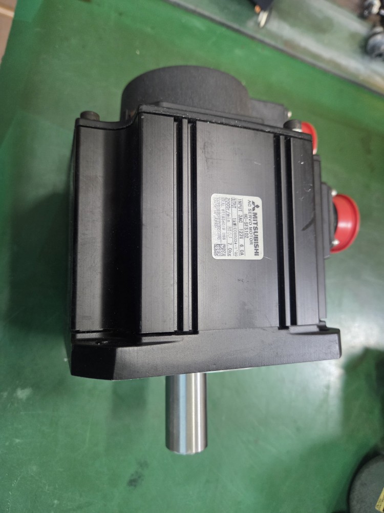 (A급-미사용품) MITSUBISHI SERVO MOTOR HC-SFS102 (1KW) 서보모타