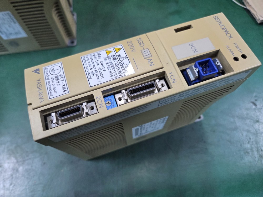 YASKAWA SERVOPACK SGD-01AN (100W-중고) 야스까와 서보팩