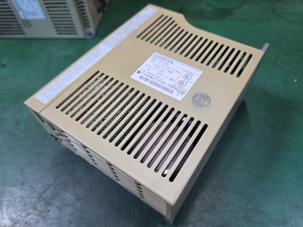 YASKAWA SERVOPACK SGD-04AN (400W-중고) 야스까와 서보팩