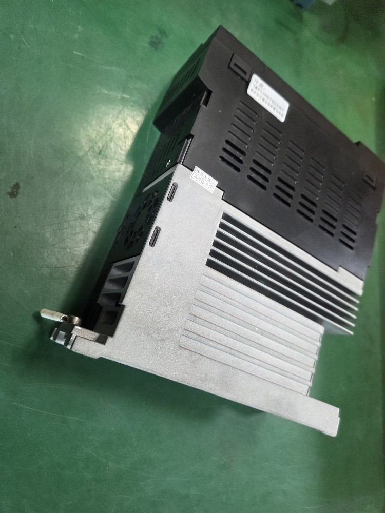 LICHUAN SERVO DRIVE LCDB2-152002-LB1332 (중고-1.5KW)
