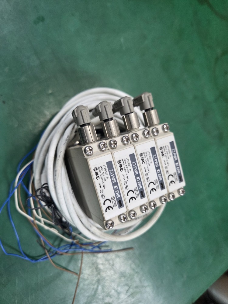 SMC VACUUM VALVE ITV0030-3L (4EA-중고)