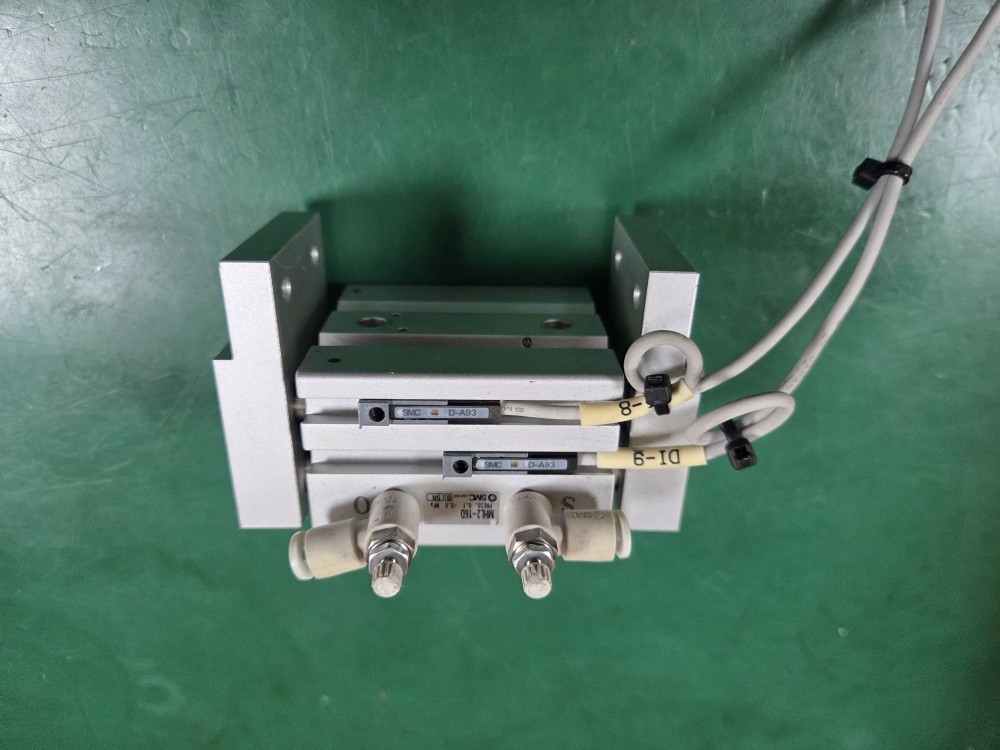 SMC FINGER CYLINDER MHL2-16D (중고)