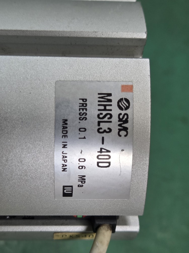 SMC CHUCK CYLINDER MHSL3-40D (중고)