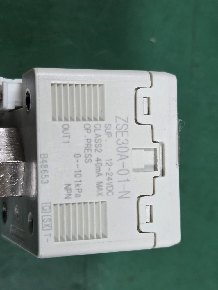 (A급-미사용품) 압력게이지 ZSE30A-01-N