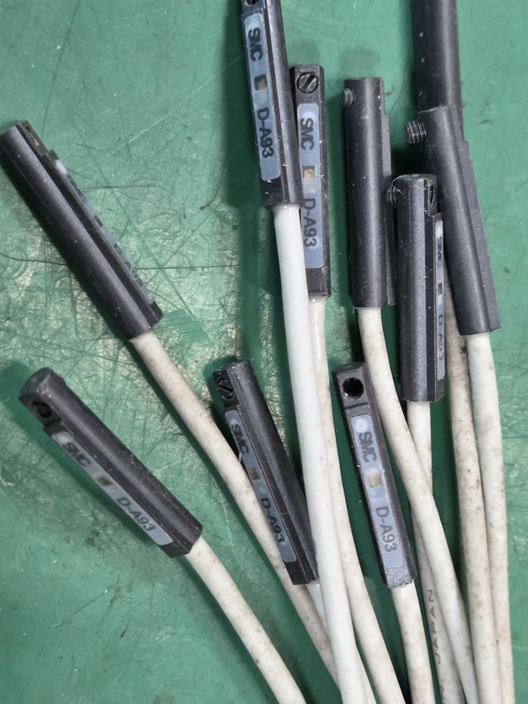 (미사용품) SMC CYLINDER SENSOR D-A93 실린더 센서