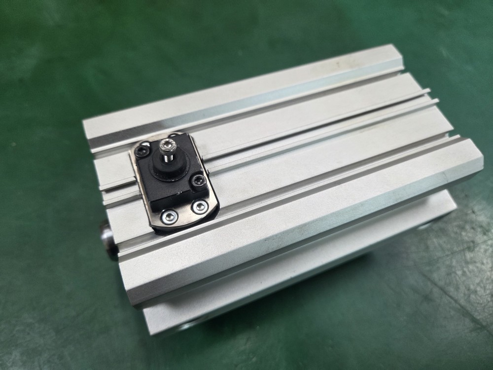 SMC AIR CYLINDER CDBQ2A63-75DC-RN (중고)