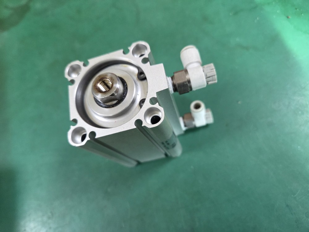 SMC AIR CYLINDER CDQ2B40-50DZ (중고)