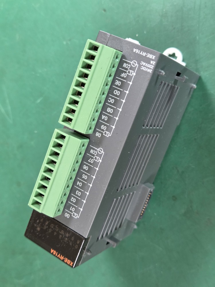 LS PLC XBE-RY16A (중고)