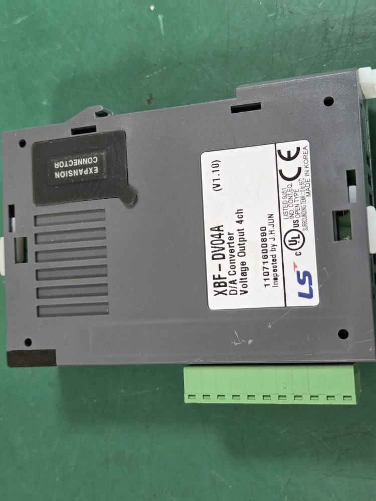 LS PLC D/A CONVERTER XBF-DV04A (중고)