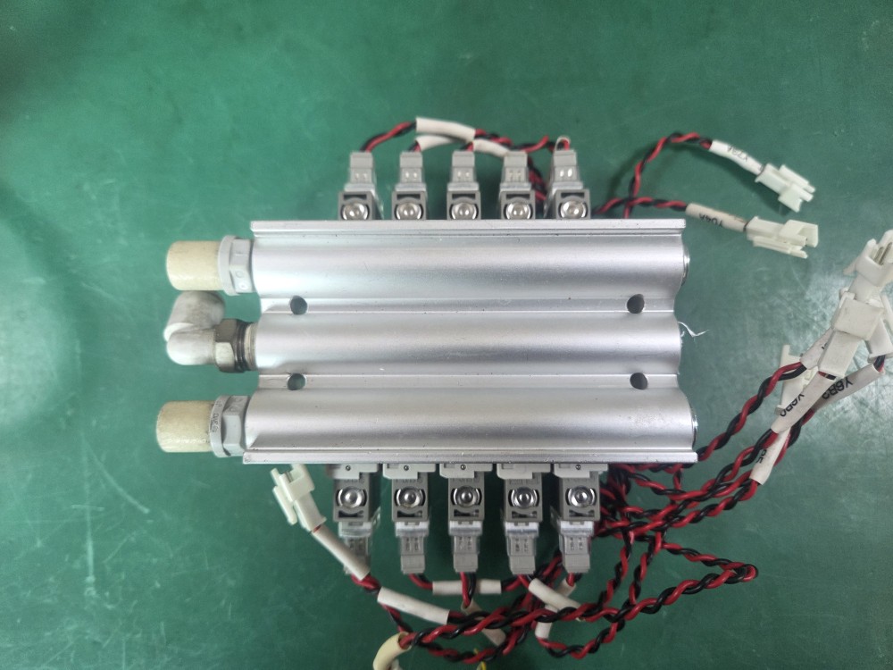 SMC SOLENOID VALVE SY5220-5LZ-C6 5EA (중고) 솔레노이드 밸브