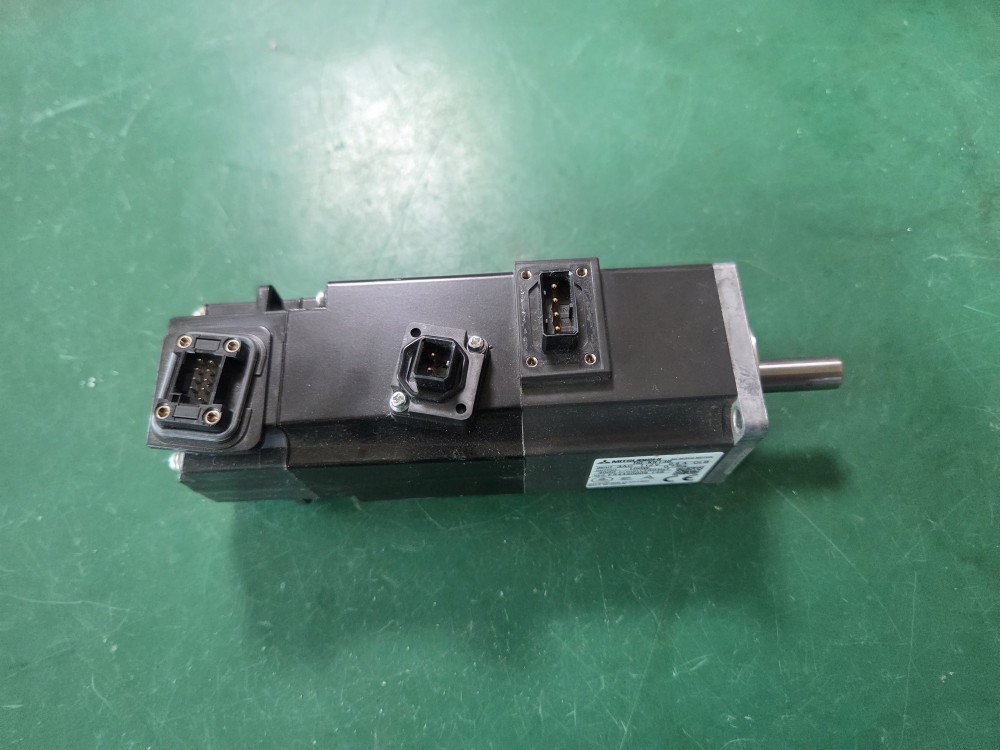 MITSUBISHI SERVO MOTOR HG-KR13B(중고) 미쓰비씨 서보모타