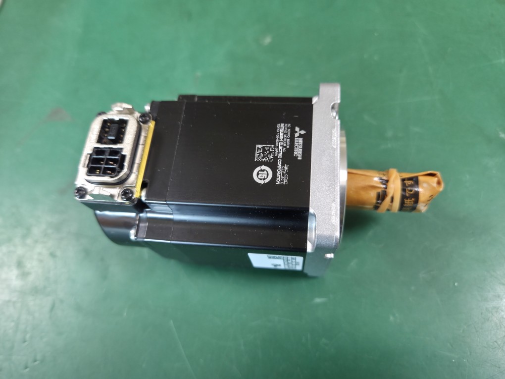 (A급-미사용품) SERVO MOTOR HK-KT43W (400W)
