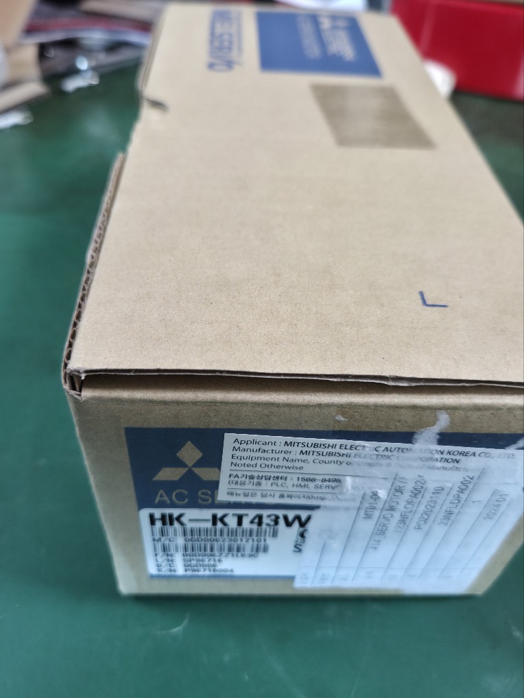 (A급-미사용품) SERVO MOTOR HK-KT43W (400W)