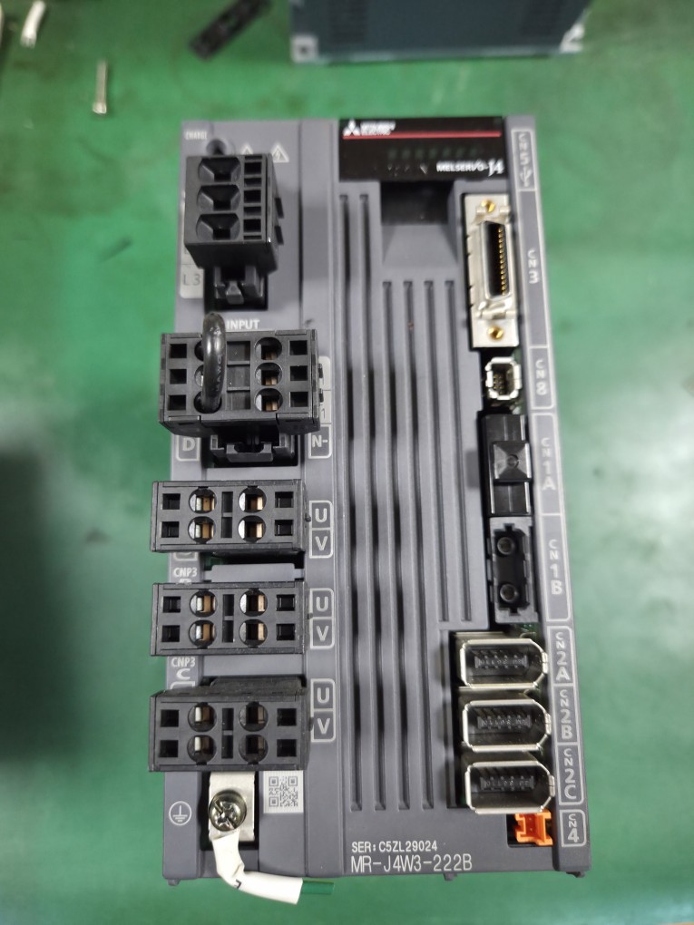 MITSUBISHI SERVO DRIVER MR-J4W3-222B (중고) 서보 드라이브