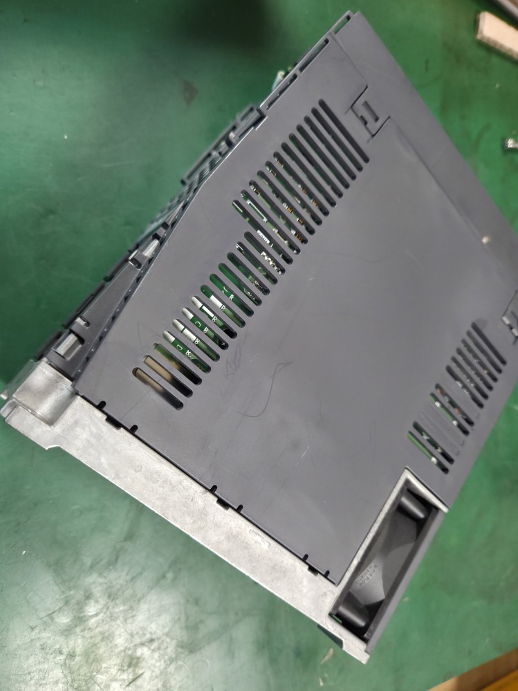 MITSUBISHI SERVO DRIVER MR-J4W3-222B (중고) 서보 드라이브